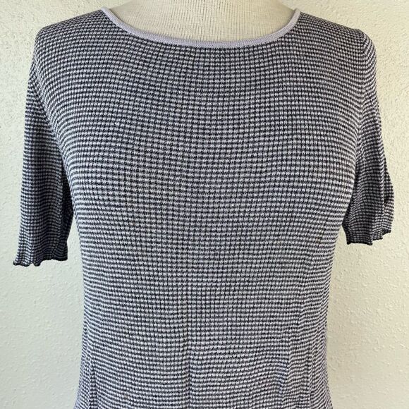 Travis Ayer’s Short Sleeve Top Size 10 Petite EUC - Picture 2 of 6